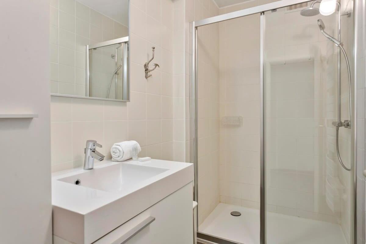 Huswell - Lovely Family Apartment 50 Meters From The Sea De Haan Esterno foto